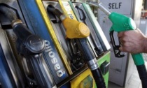 Il bonus benzina da 80 euro e i distributori dove costa meno fare rifornimento a Verona
