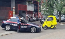 Diabolik in Jaguar, Lupin in Mercedes: il 21enne rumeno usa la minicar delle Poste