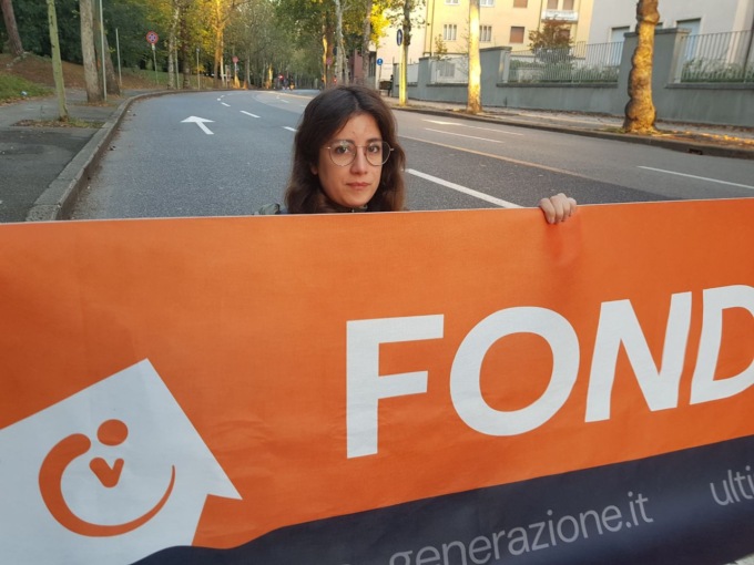 I disobbedienti di Ultima Generazione bloccano la Circonvallazione Alfredo Oriani