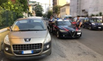 Topo d'auto semina il panico in Borgo Roma: ma la sua "fame" di rubare viene tradita da un piccolo dettaglio
