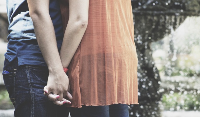 Incinta a 13 anni, accusata anche la madre insieme al fidanzato 19enne