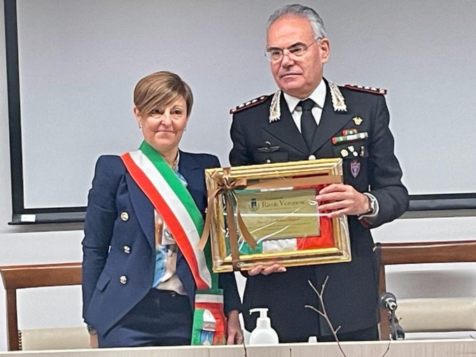 Rivoli Veronese concede la cittadinanza onorario al generale Andrea Rispoli