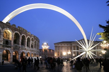 In arrivo i mercatini di Santa Lucia, ancora assente la nuova “stella” in piazza Bra