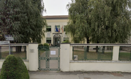 40 bimbi si sentono male contemporaneamente a Ronco: scuola elementare chiusa
