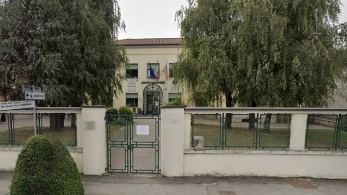 40 bimbi si sentono male contemporaneamente a Ronco: scuola elementare chiusa