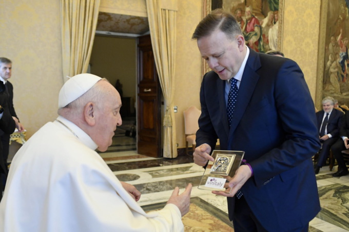 L’Opera e il vino veronese in udienza dal Papa per “L’economia di Francesco”,