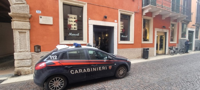 Furti in città: arrestati 3 stranieri, uno è minorenne
