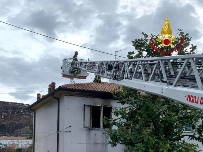 Incendio Sant'Ambrogio di Valpolicella VR