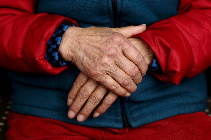Insospettabile 67enne trovato a bordo di un’auto rubata