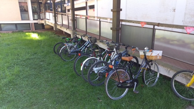 Installati più di 100 nuovi porta biciclette nelle scuole di Verona