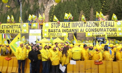 La mobilitazione degli agricoltori al Brennero: Coldiretti contro il falso Made in Italy