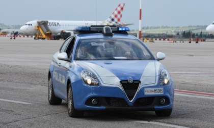 Un ordine di cattura per violenza sessuale, 56enne fermato all'aeroporto Catullo