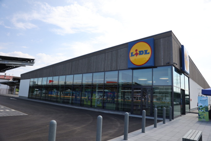 Al nuovo supermercato Lidl a Villafranca non servirà essere… attaccato alla corrente