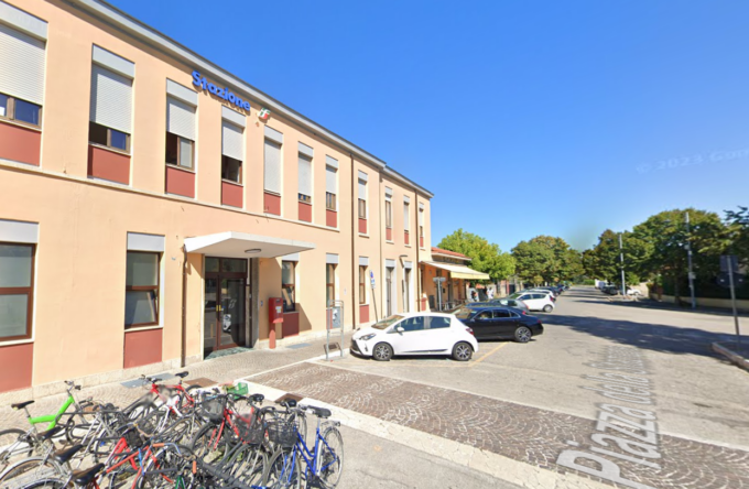 Per mesi ha maltrattato la compagna, minacciandola e vietandole di uscire di casa