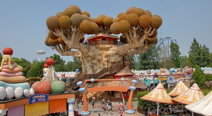 Beccati a rubare un iPhone e un portafogli a Gardaland, ventenni arrestati per furto aggravato