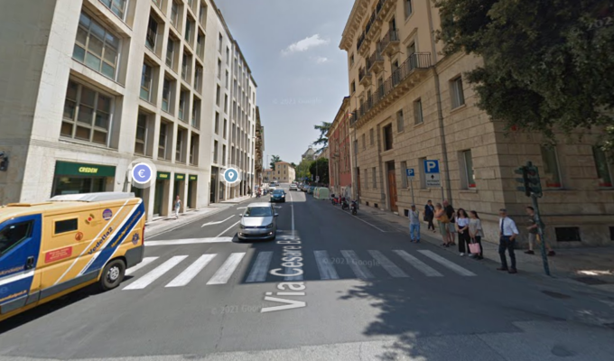 Alloggio comunale trasformato in B&B: subaffittava le camere a turisti in centro a Verona
