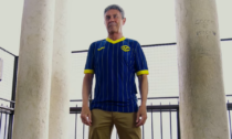 La "vecchia" nuova pelle dell'Hellas Verona, per la Serie A 2024/2025 una maglia in onore dello Scudetto '85