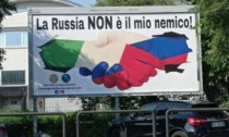 Manifesti affissi a Verona: "La Russia non è mio nemico"