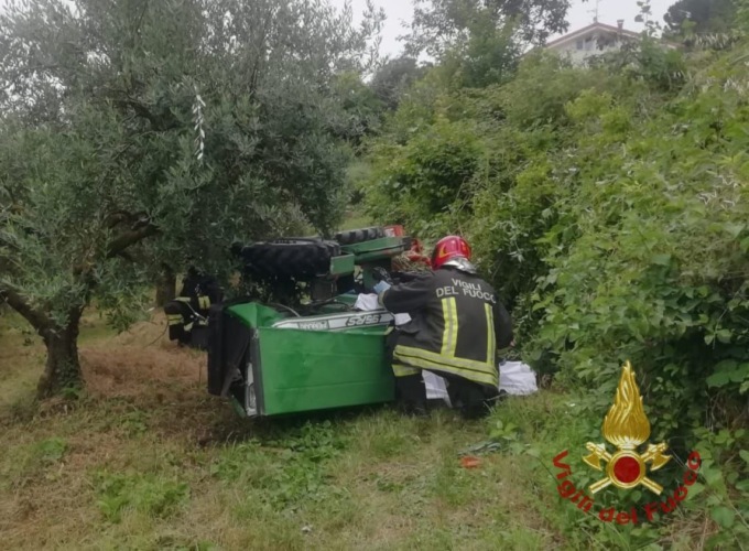 Un altro incidente mortale sul lavoro, agricoltore 77enne schiacciato dal trattore a Lavagno