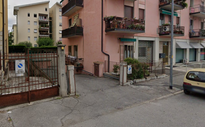 Giallo in via Bolzano, avvocato 61enne trovato in una pozza di sangue in un garage condominiale