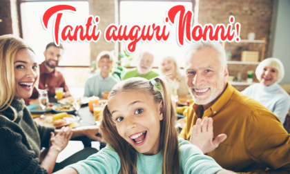 Festa dei nonni 2024, frasi e immagini da inviare su Whatsapp: tanti auguri!