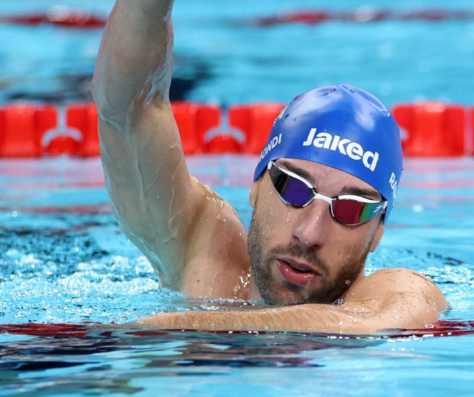 Terzo oro per Stefano Raimondi alle Paralimpiadi di Parigi 2024, primo anche nei 100 metri farfalla