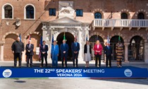 Al via il G7 dei Parlamenti a Verona ma Meloni diserta l'incontro. Mattarella: "Occasione di dialogo per le democrazie"