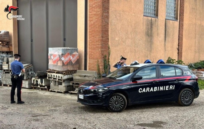 Ladri di gasolio in azione a Caldiero, in manette uno dei malviventi