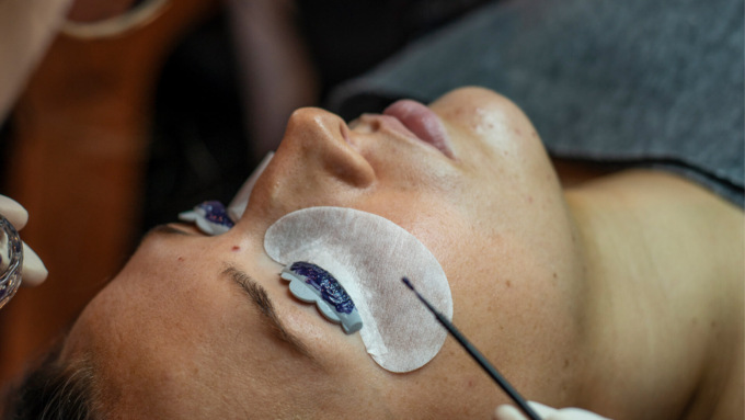 Come scegliere la tinta per le ciglia: tutto quello che devi sapere