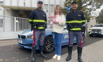 Mamma veronese partorisce d'urgenza in autostrada aiutata da due poliziotti "ostetrici"