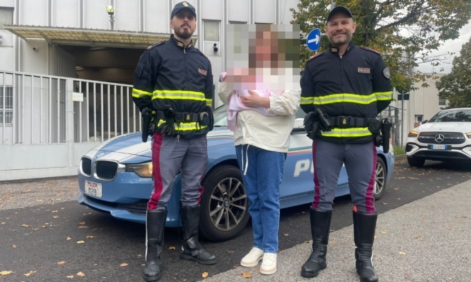 Mamma veronese partorisce d’urgenza in autostrada aiutata da due poliziotti “ostetrici”