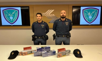 Ladro seriale di sigarette nei duty free degli aeroporti arrestato dopo un colpo fallito allo scalo di Verona