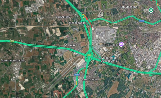 Autocisterna esce di strada e perde 500 litri di gasolio, viabilità tornata regolare sulla SR62 della Cisa