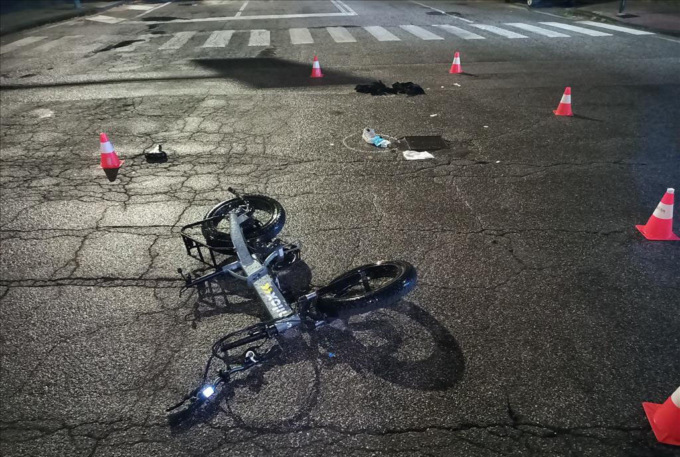Ciclista investito da un’auto tra via Palladio e via Albere, è gravissimo