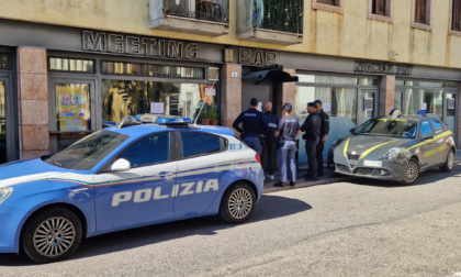 Contesto pericoloso e trovata cocaina nella sala biliardo, Meeting Bar chiuso per 15 giorni