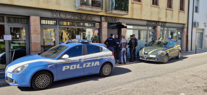 Contesto pericoloso e trovata cocaina nella sala biliardo, Meeting Bar chiuso per 15 giorni