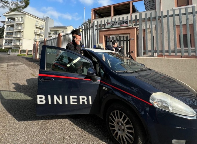 Rifiuta il braccialetto elettronico e per ripicca perseguita l’ex tempestandola di minacce via mail