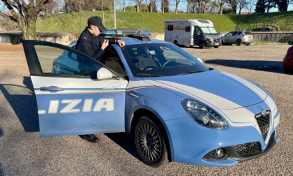 Ladro 18enne beccato a rubare di notte nelle auto in sosta nel parcheggio "12 Parking"