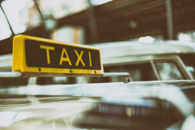 Il taxi per le donne “Sibilla” garantisce corse serali anche durante le festività natalizie
