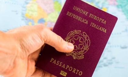 Ecco quali sono i 76 uffici postali della provincia di Verona in cui è attivo il servizio di rilascio passaporti