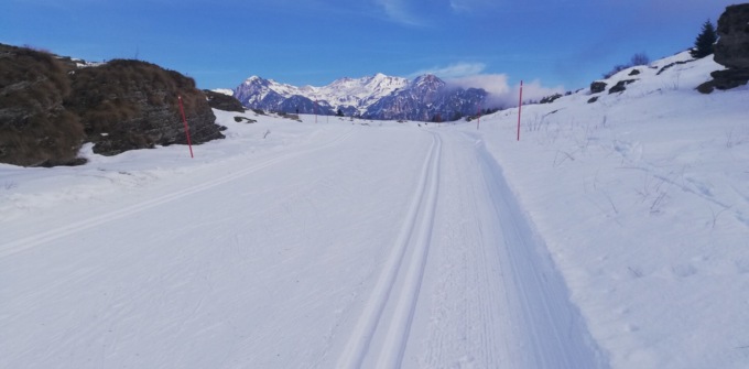 Le foto della prima nevicata del 2025 sulla Lessinia, dieci centimetri di neve imbiancano la Malga San Giorgio