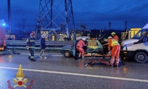 San Martino Buon Albergo, scontro tra auto e furgone lungo la provinciale: un ferito