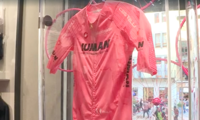 Per la prima volta la Maglia Rosa del Giro d’Italia 2025 ha uno sponsor veronese