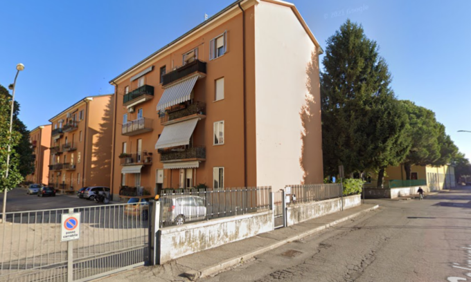 Incendio in una palazzina di quattro piani a Verona, tre persone in ospedale