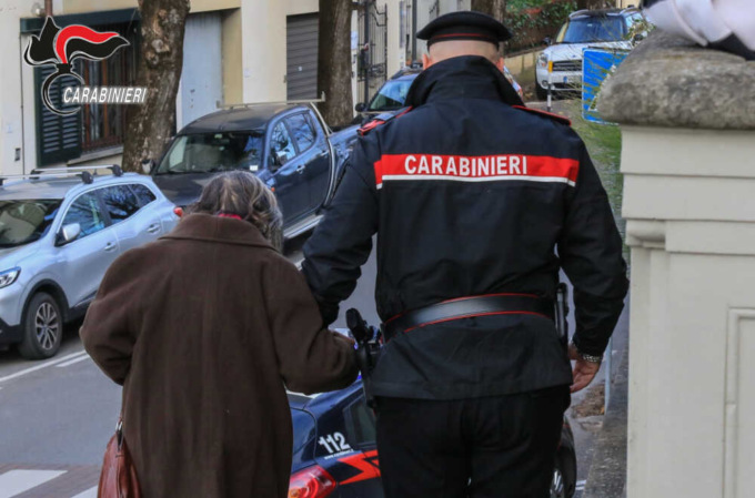 La scoperta dopo il colpo a Verona: 22enne aveva truffato anziani in tutta Italia fingendosi carabiniere