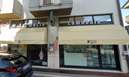 Farmacia comunale rapinata per l'ottava volta: rapinatore armato di coltello fugge con l'incasso di 700 euro