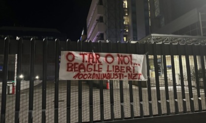 "Centopercentoanimalisti" organizza altro blitz alla sede dell'Aptuit