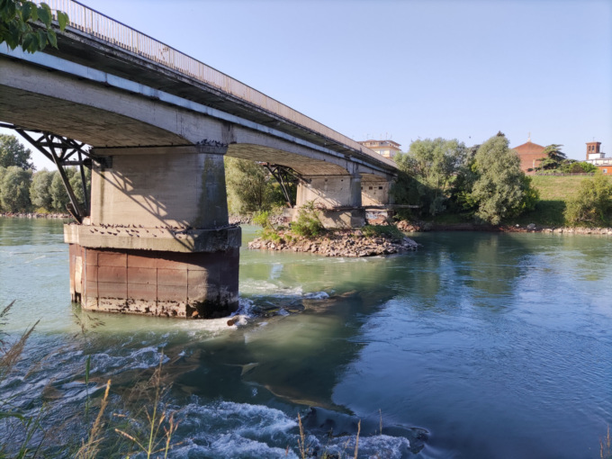 L’Ordine degli Ingegneri di Verona “C’è una voragine di 12 metri sotto il Ponte Principe Umberto”