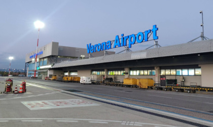 Rientrati in Italia gli italiani in fuga da Israele, atterrati nella notte a Verona