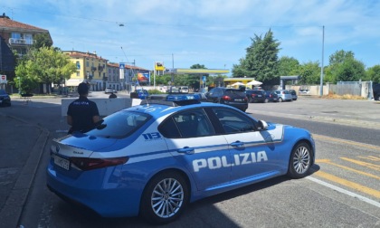 Evade dai domiciliari, ruba una costosa bici da corsa in una cantina e la vende per soli 20 euro